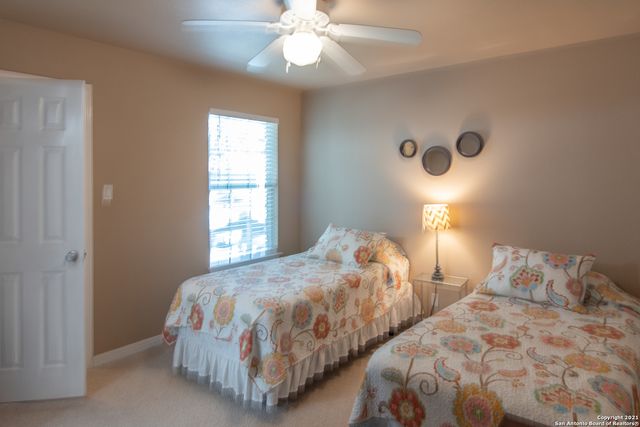 32 Chapel Hill Cir Unit 32, San Antonio, TX 78240