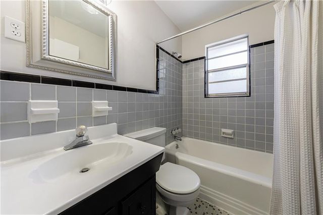 3660 Peachtree NE Road 2H, Atlanta, GA 30319