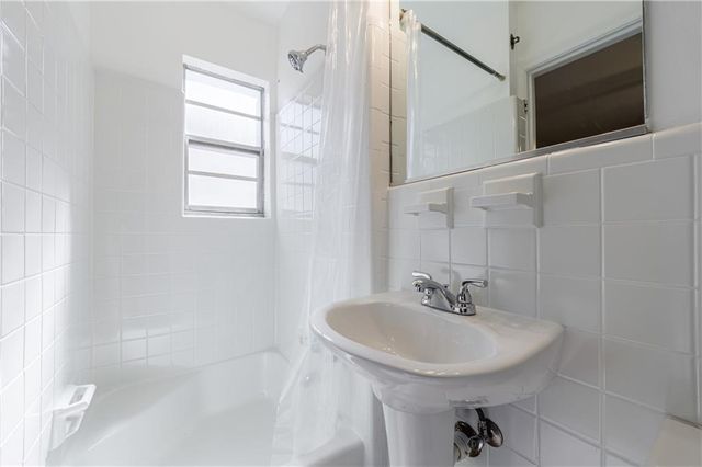 3660 Peachtree NE Road 2H, Atlanta, GA 30319