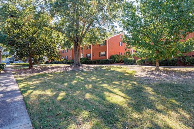 3660 Peachtree NE Road 2H, Atlanta, GA 30319