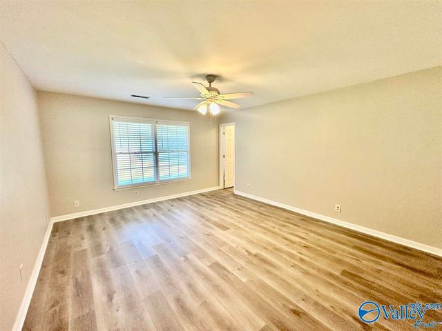 7520 Clubfield Drive, Huntsville, AL 35802