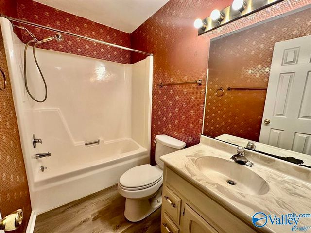 7520 Clubfield Drive, Huntsville, AL 35802