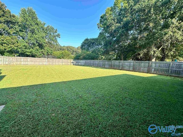 7520 Clubfield Drive, Huntsville, AL 35802