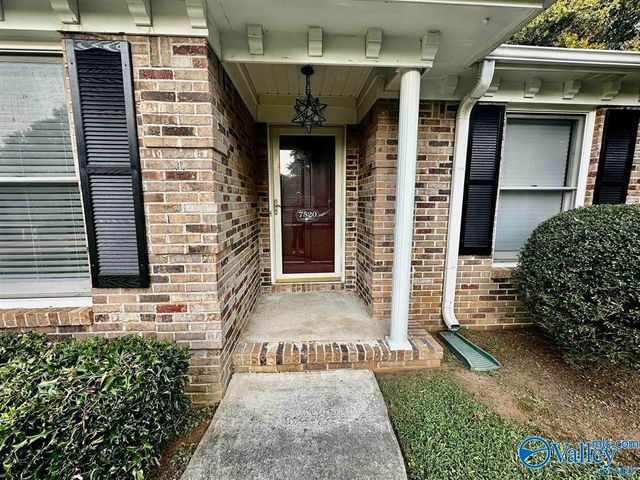 7520 Clubfield Drive, Huntsville, AL 35802