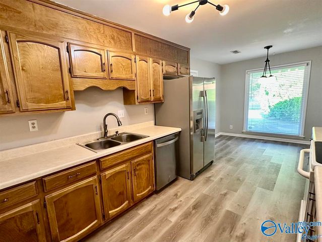 7520 Clubfield Drive, Huntsville, AL 35802