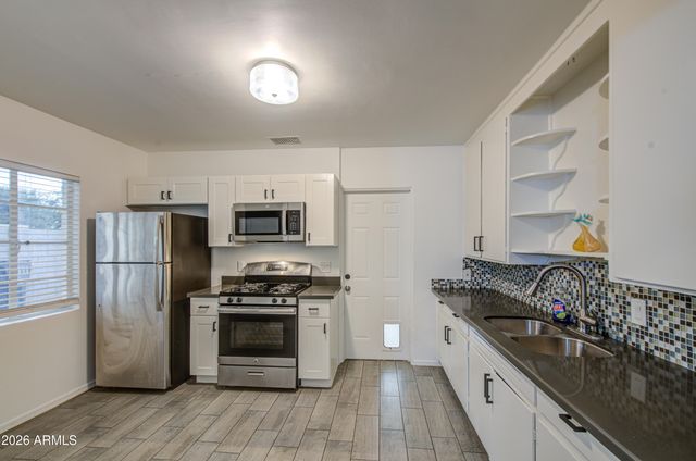 7226 N 26TH Drive, Phoenix, AZ 85051