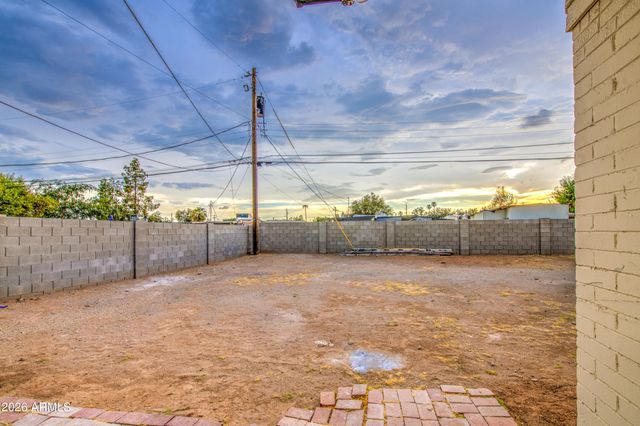 7226 N 26TH Drive, Phoenix, AZ 85051