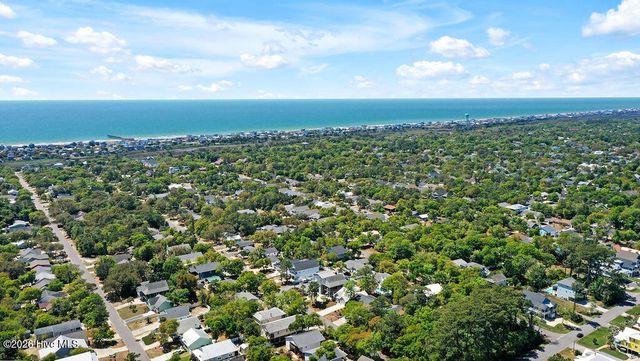155 NE 18th Street, Oak Island, NC 28465