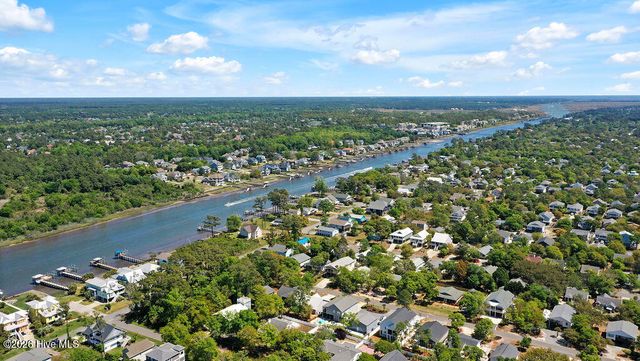 155 NE 18th Street, Oak Island, NC 28465