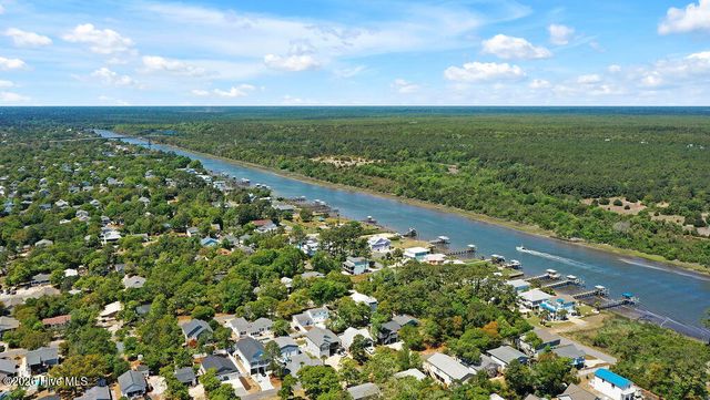 155 NE 18th Street, Oak Island, NC 28465