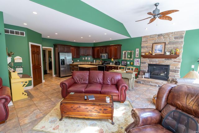 1932 N 600 West, Huntington, IN 46750