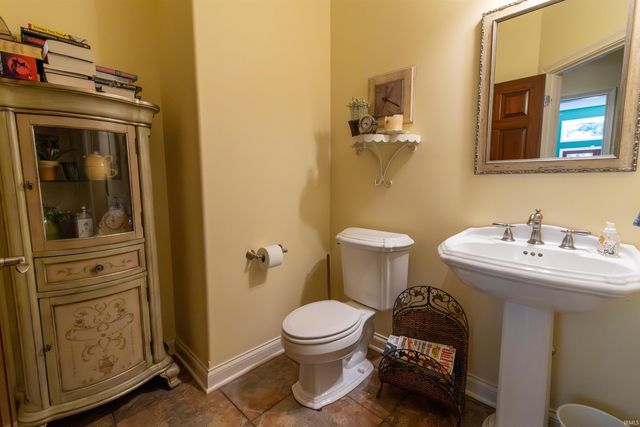 1932 N 600 West, Huntington, IN 46750