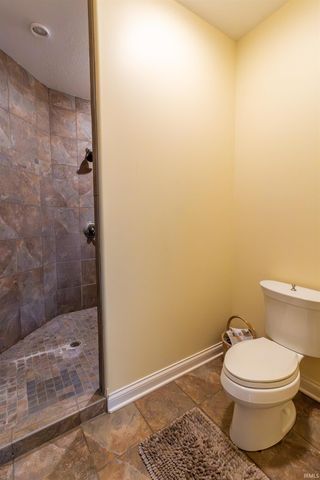 1932 N 600 West, Huntington, IN 46750
