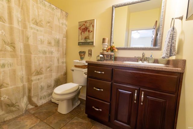 1932 N 600 West, Huntington, IN 46750