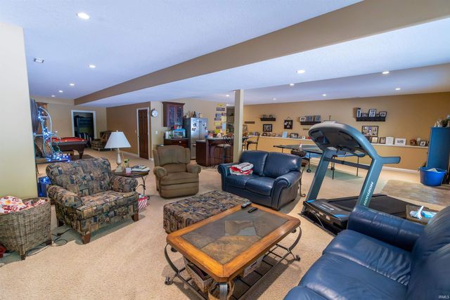 1932 N 600 West, Huntington, IN 46750