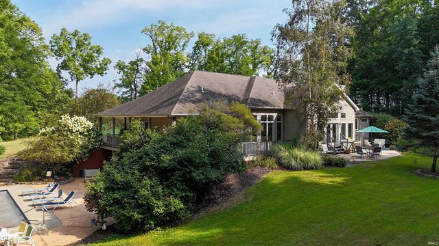 1932 N 600 West, Huntington, IN 46750