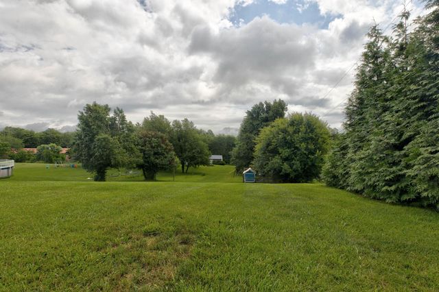 210 Helena Drive, Mt Sterling, KY 40353
