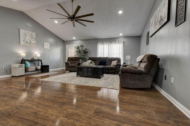 210 Helena Drive, Mt Sterling, KY 40353