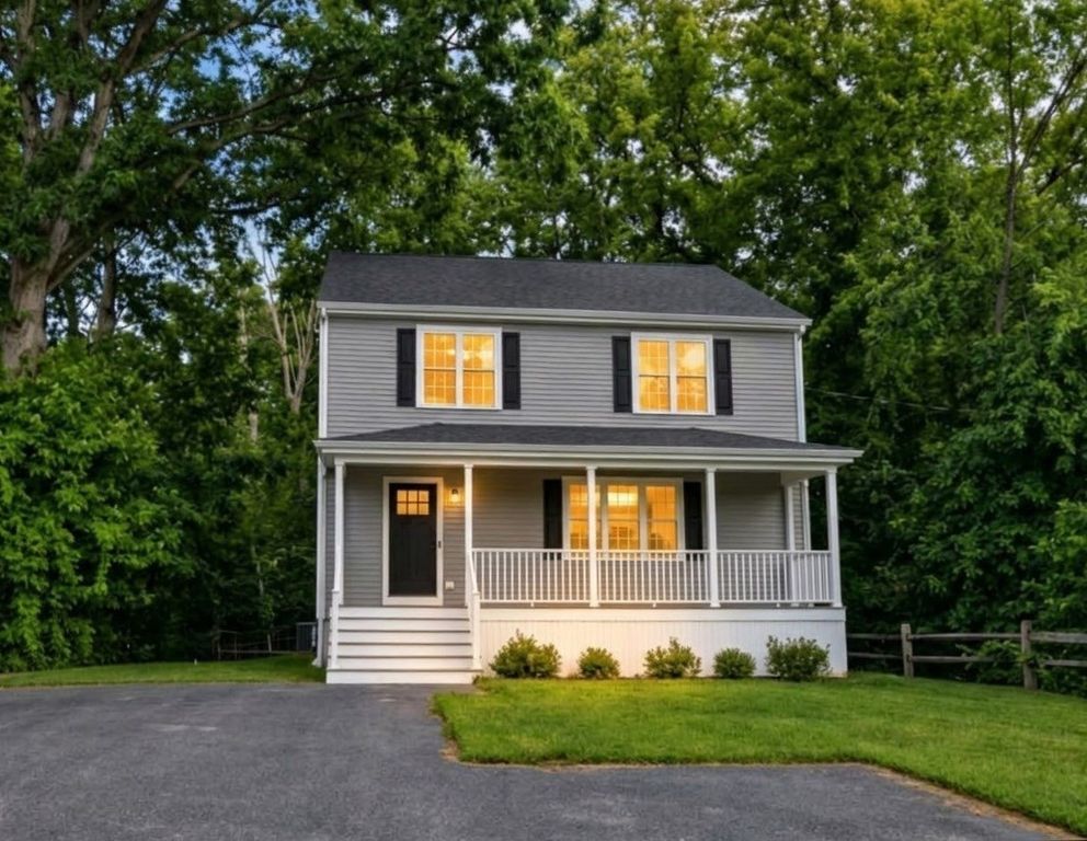 1531 Broadway, Raynham, MA 02767