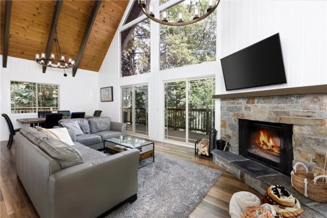 27364 Pinewood, Lake Arrowhead, CA 92352