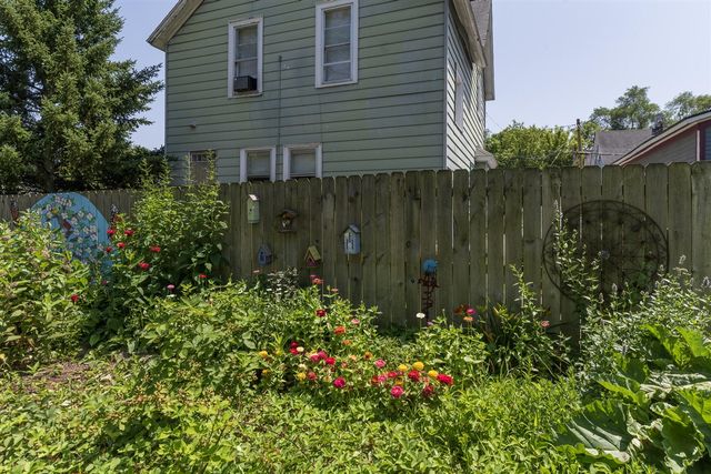 1013 S Park Street, Kalamazoo, MI 49001