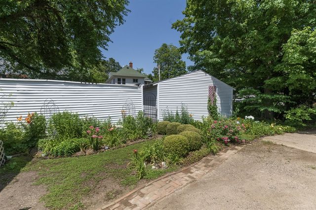 1013 S Park Street, Kalamazoo, MI 49001