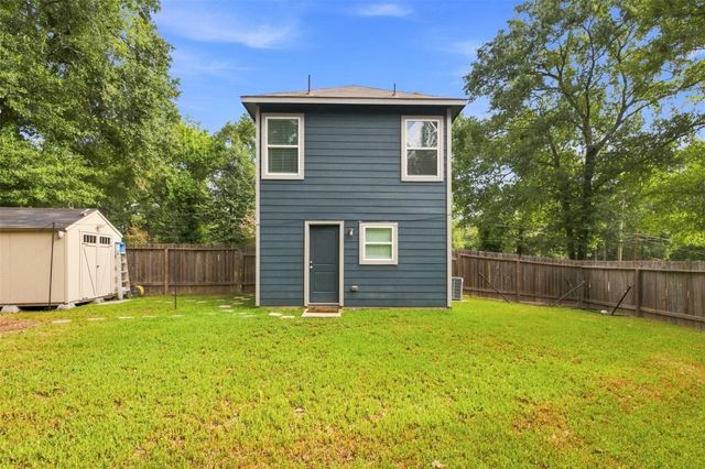15081 Travis Lane, Willis, TX 77378