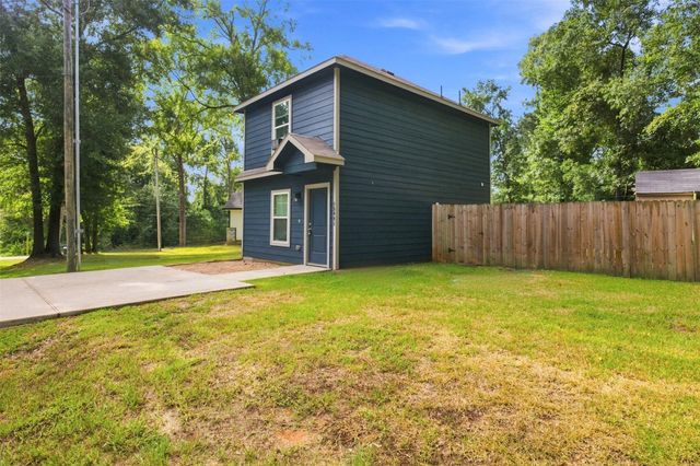 15081 Travis Lane, Willis, TX 77378