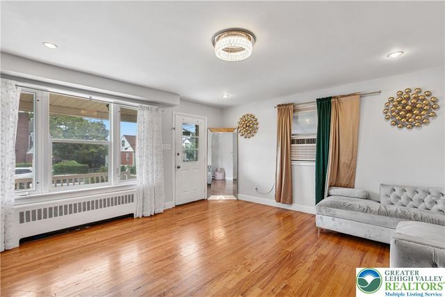 215 South 18th Street, Allentown City, PA 18104