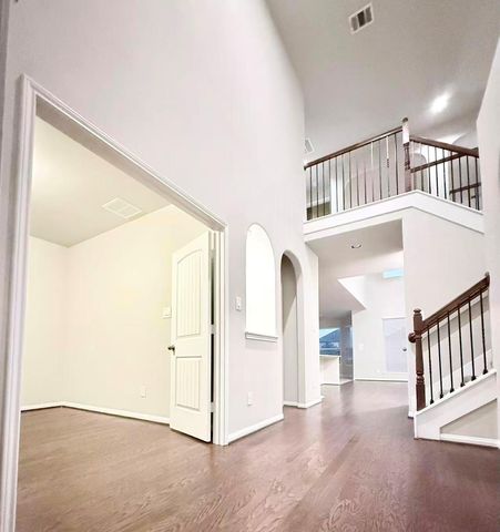 24323 Marcello Lakes Drive, Katy, TX 77493