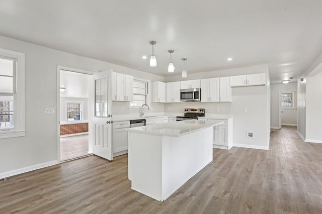 2929 Stanwyck Dr, Nashville, TN 37207