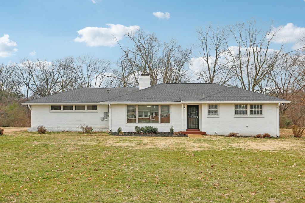 2929 Stanwyck Dr, Nashville, TN 37207