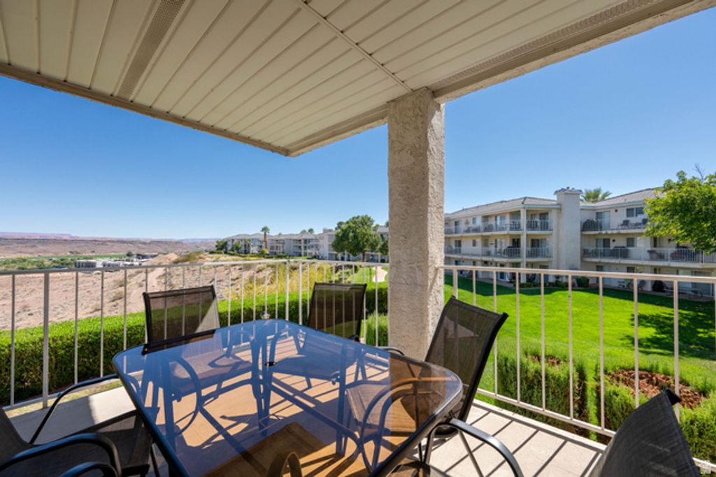 Image 22 of property listing at 1845 W CANYON VIEW DR #407, St. George, UT 84770