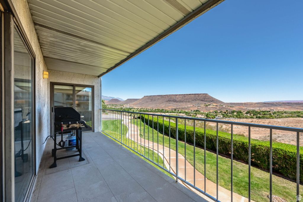 Image 23 of property listing at 1845 W CANYON VIEW DR #407, St. George, UT 84770