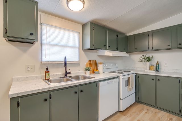 4201 Green Ridge Lane, Alvarado, TX 76009