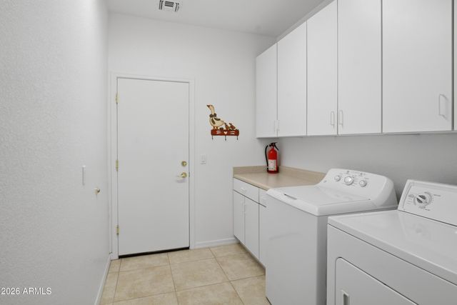 6863 S SANTA RITA Way, Chandler, AZ 85249