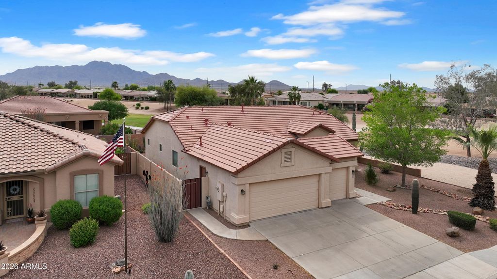 Image 22 of property listing at 6863 S SANTA RITA Way, Chandler, AZ 85249