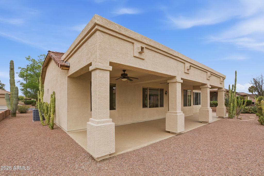 Image 27 of property listing at 6863 S SANTA RITA Way, Chandler, AZ 85249