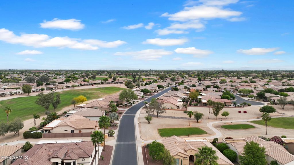 Image 29 of property listing at 6863 S SANTA RITA Way, Chandler, AZ 85249