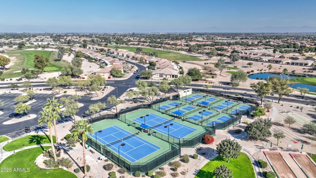 Image 34 of property listing at 6863 S SANTA RITA Way, Chandler, AZ 85249