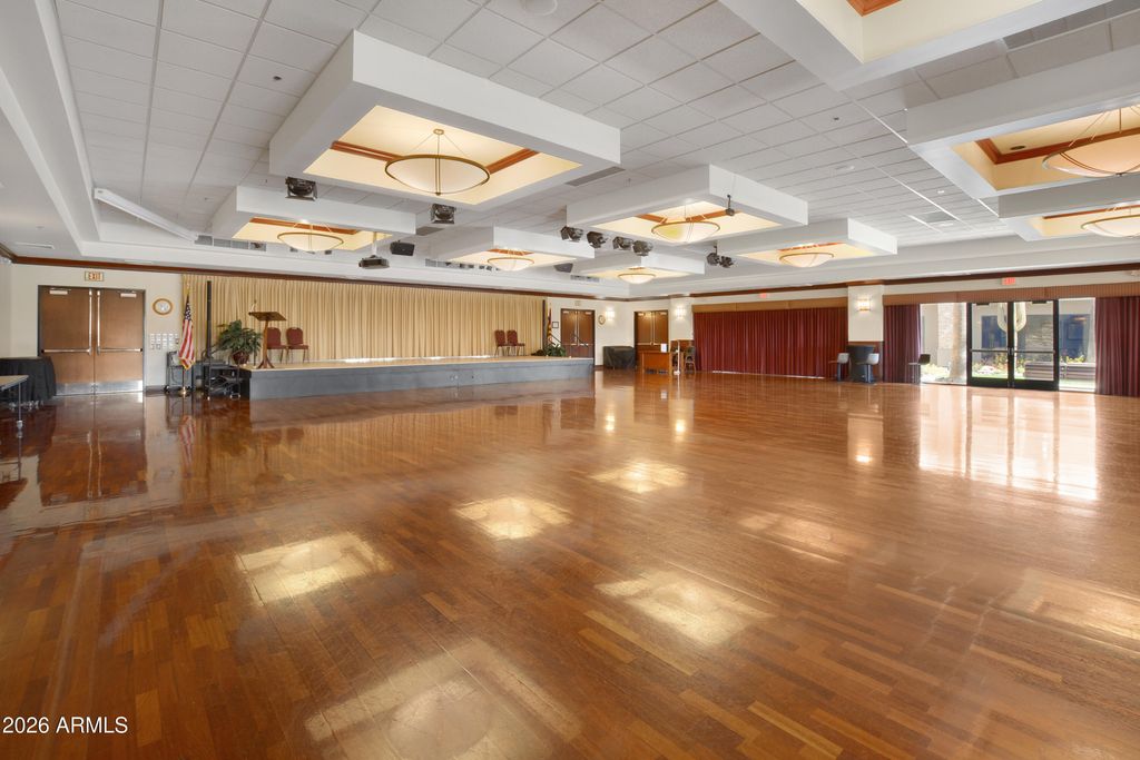 Image 44 of property listing at 6863 S SANTA RITA Way, Chandler, AZ 85249