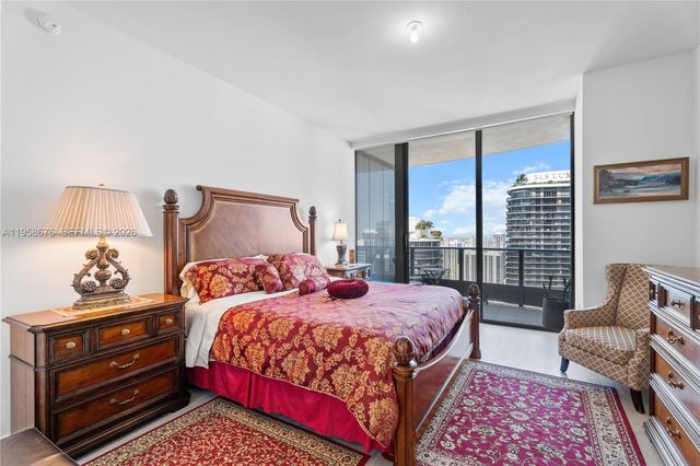 1000 Brickell Plz PH5408, Miami, FL 33131