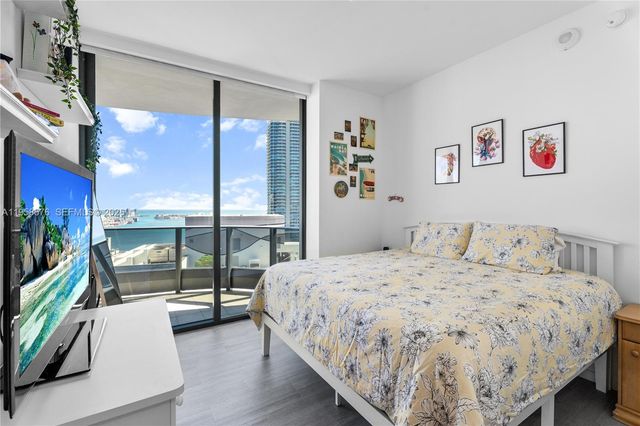 1000 Brickell Plz PH5408, Miami, FL 33131