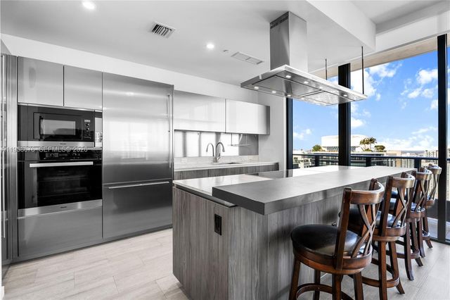 1000 Brickell Plz PH5408, Miami, FL 33131