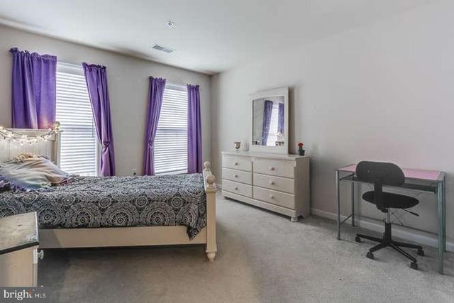 861 FAWN LN, Hummelstown, PA 17036