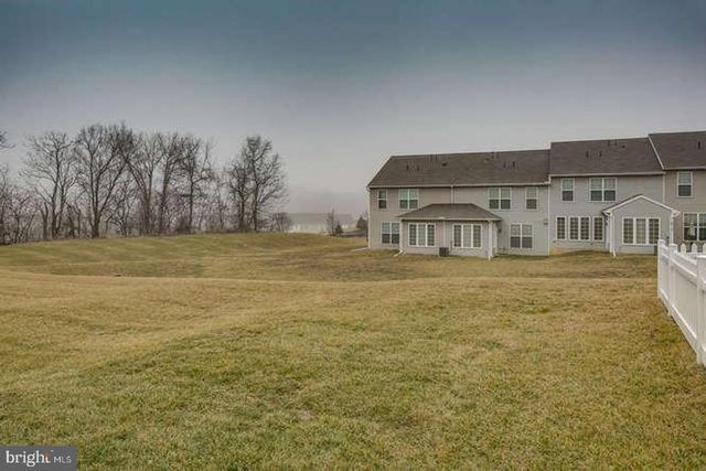 861 FAWN LN, Hummelstown, PA 17036