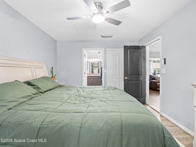 823 Hunters Creek Drive, Melbourne, FL 32904