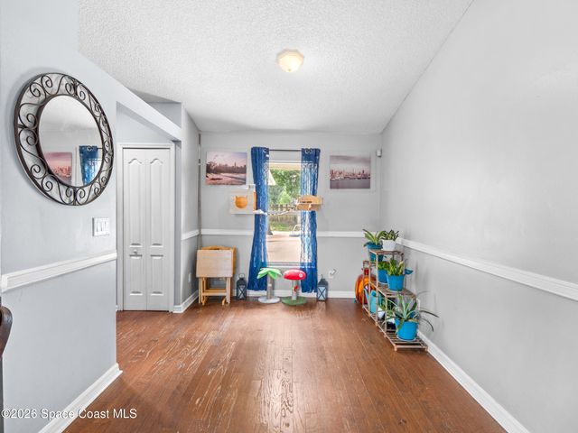 823 Hunters Creek Drive, Melbourne, FL 32904