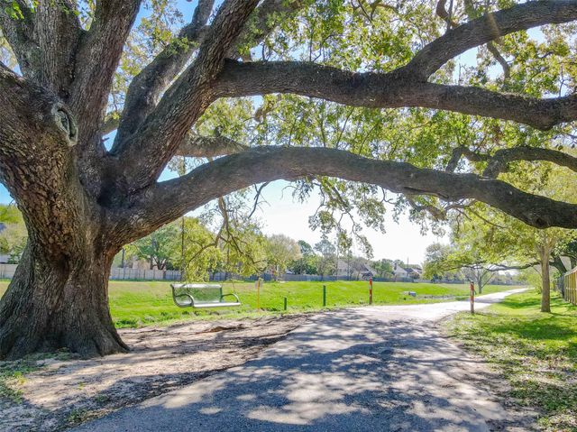 1027 Flagmore Drive, Katy, TX 77450