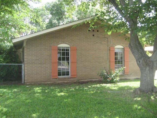 4711 Sagebrush TRL A, Austin, TX 78745
